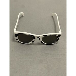 Fun Express Kids Zebra Print Sunglasses White Black Animal Print Wayfarer Shades
